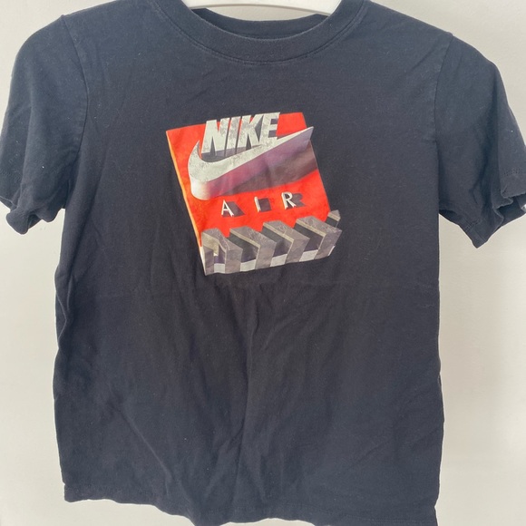 T-shirts - Picture 6 of 6